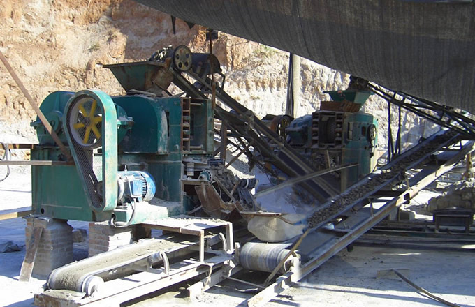 山東某脫硫石膏壓球機生產(chǎn)線